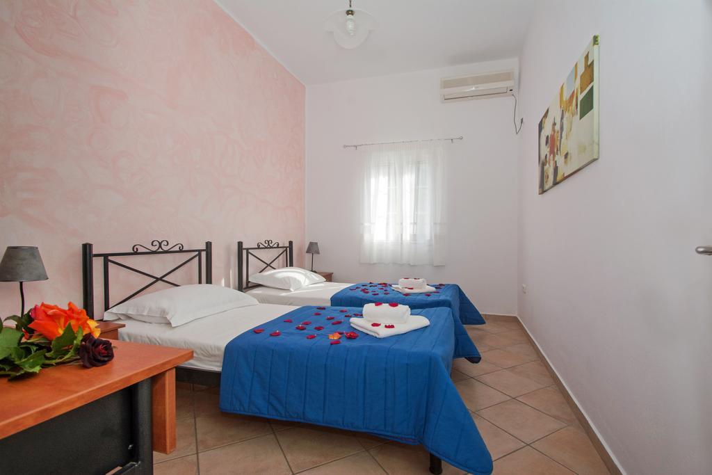 Pantonia Apartments Agia Pelagia  ภายนอก รูปภาพ