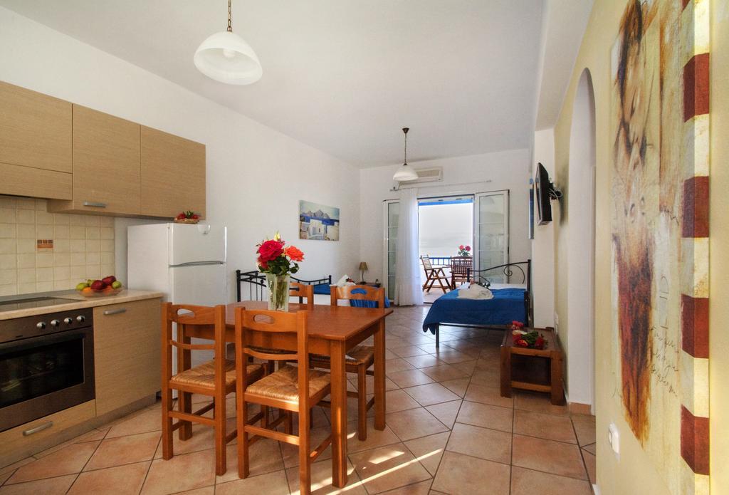 Pantonia Apartments Agia Pelagia  ภายนอก รูปภาพ