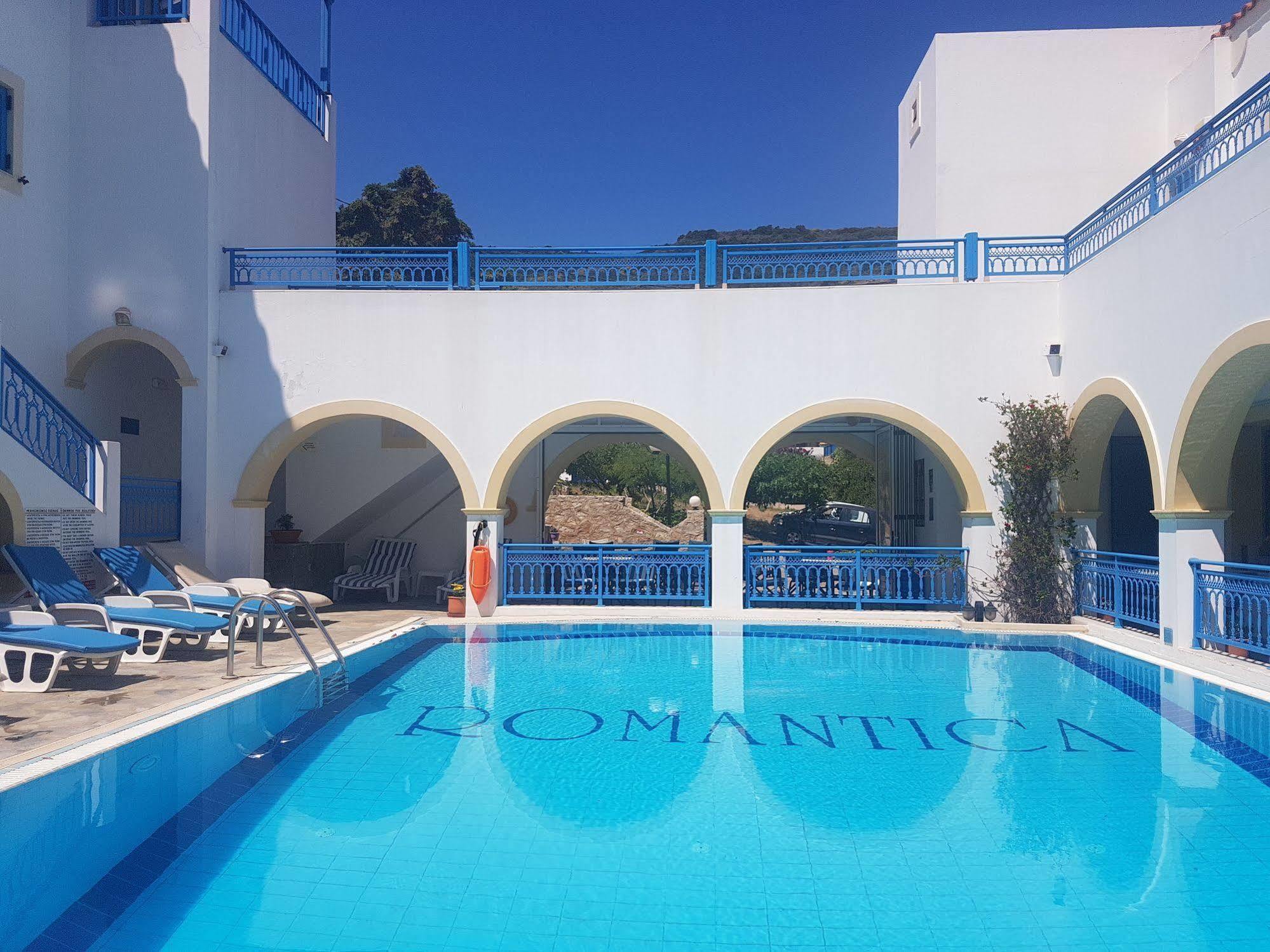 Pantonia Apartments Agia Pelagia  ภายนอก รูปภาพ